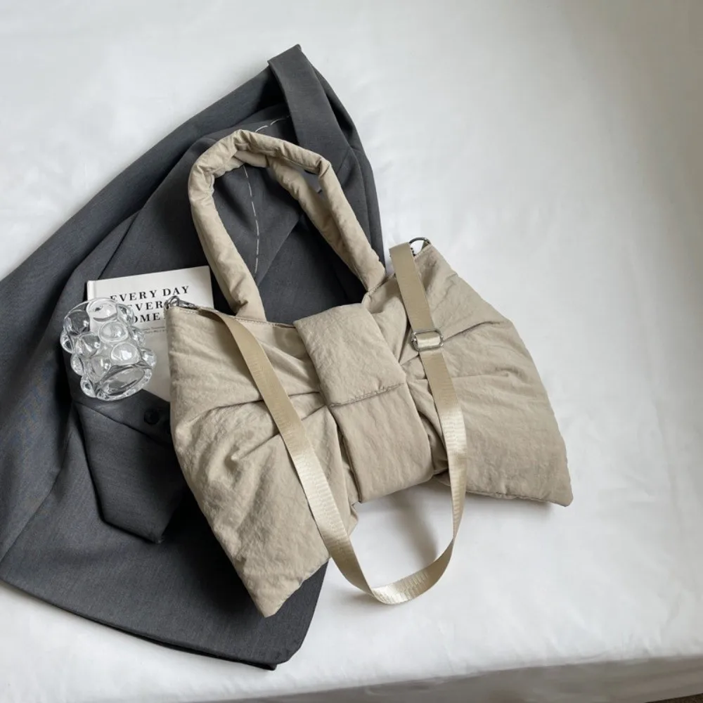 

Корейский стиль, сумка через плечо с рюшами и бантом, большая вместительная мягкая нейлоновая стеганая сумка-тоут, стильные сумки через плечо для студентов