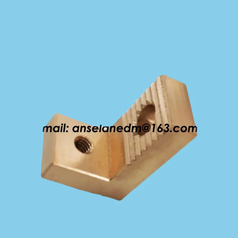 

135011543 Держатель контакта Charmilles для Robofil 2030,2050,4030,6030,6050. 135.011.543,135-011-543,200641001,641.001 Эдм Мощность