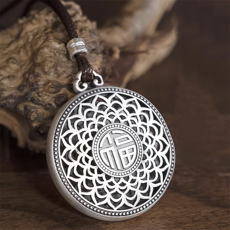 Blessing The Eight Treasures of Buddhism Safety Buckle Pendant Men Jewelry Retro Hollow Lines Flower Fu Necklace Women Jewelry