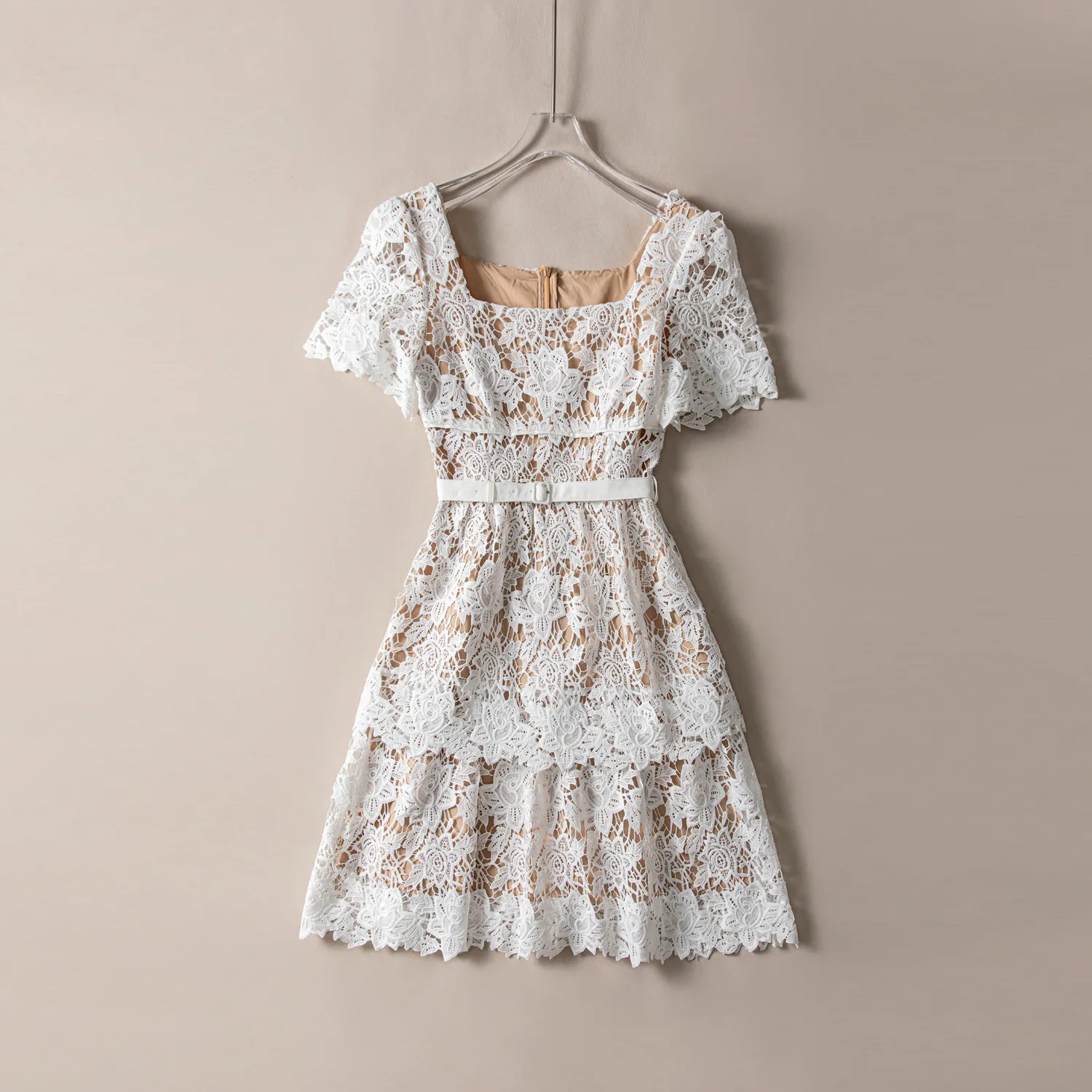 

European and American women's clothing new summer Square collar Short sleeve hollow embroidery Fashion Belt dress