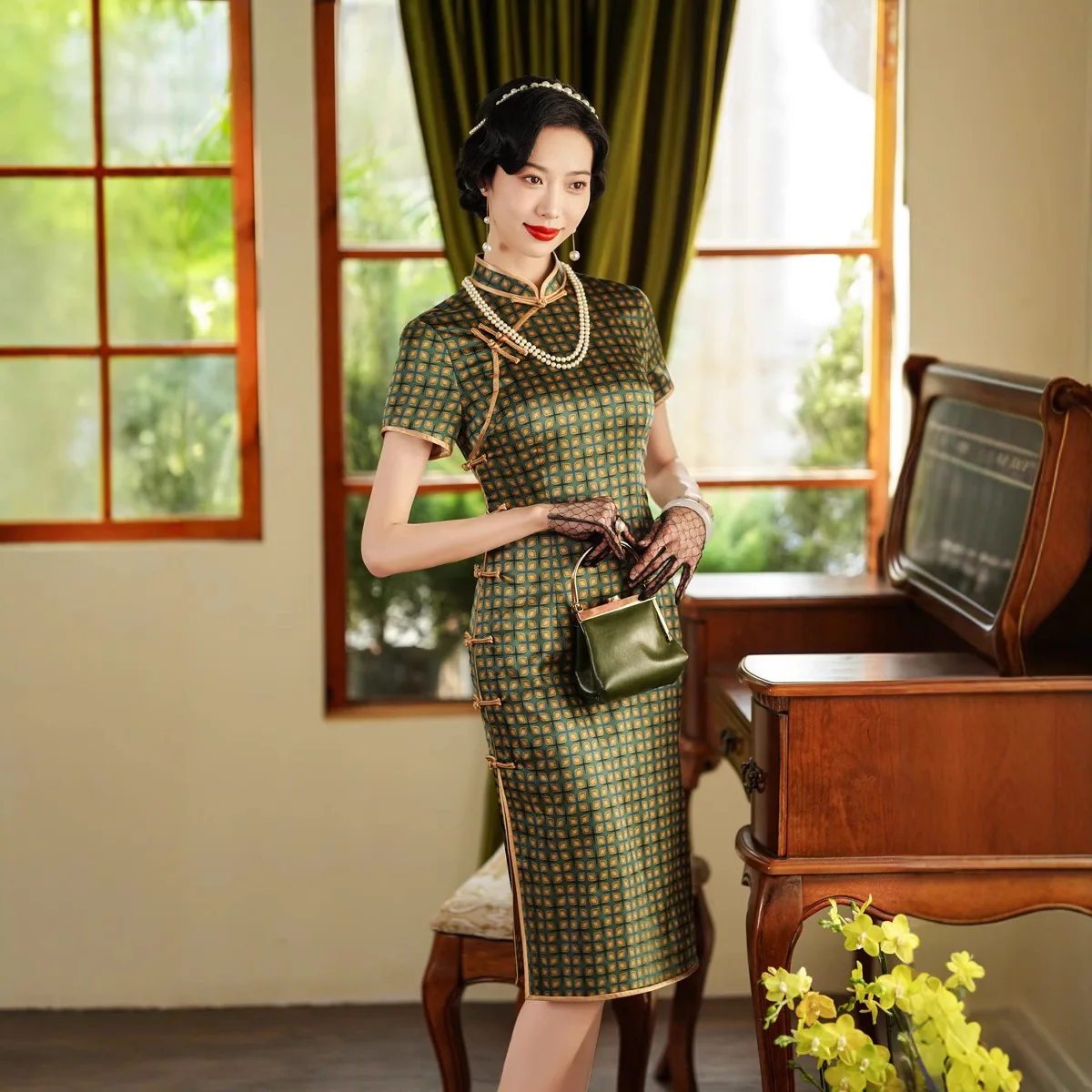 

Vintage Plaid Silk Chinese Shanghai Style Floral Traditional Modern Cheongsam Qipao Short Advanced Green Skirt Daily Women