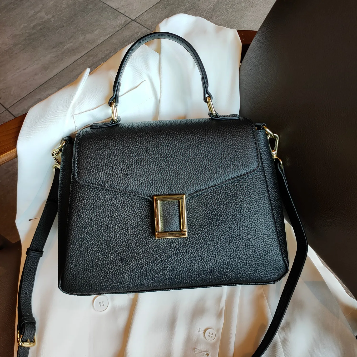 Women's Shoulder Bags Handbags Leather Bags Zipper Closure Large Capacity Underarm Shoulder Bags Fashion Stylev