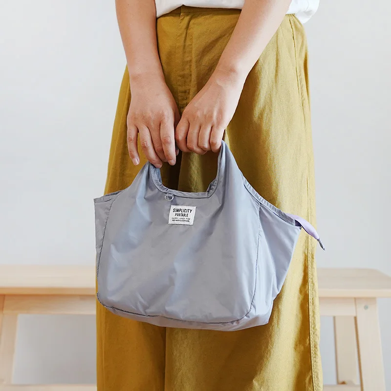 New Simple Japanese-Style Lunch Bag - Lightweight Nylon Insulated and Waterproof Lunch Tote with Aluminum Foil Lining