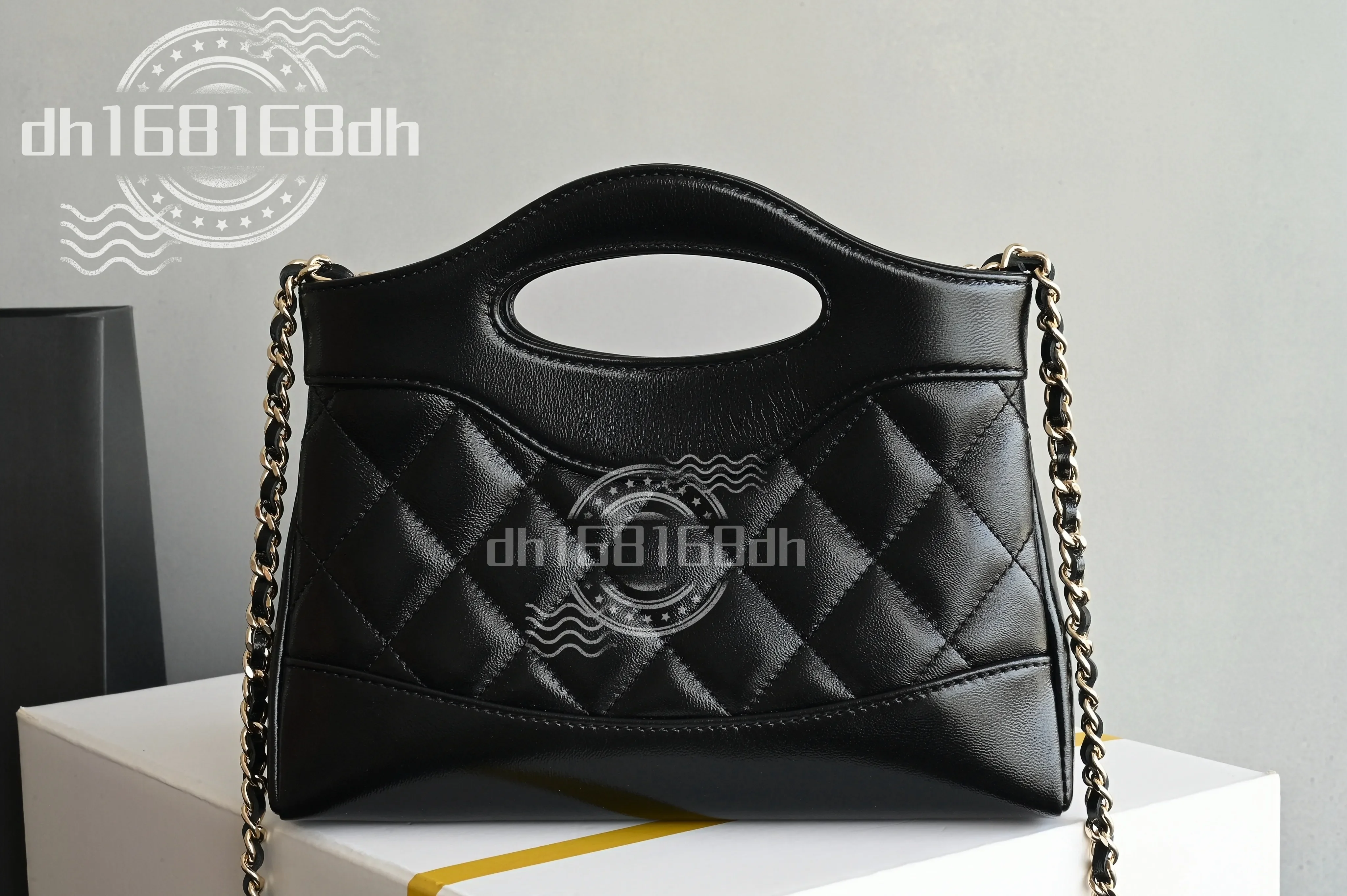 

Chain Sling Bag Black Women Single Shoulder Crossbody Bags 31 Line rhombic shoulder handbag Real Leather Designer bag