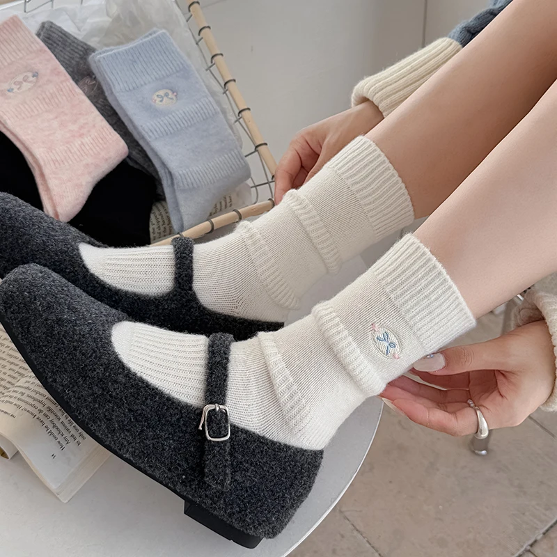 Warm Socks For Women Korean Style New Autumn Winter Fresh Embroidery Bow Thick Socks Female Home Cute Floor Socks High Quality