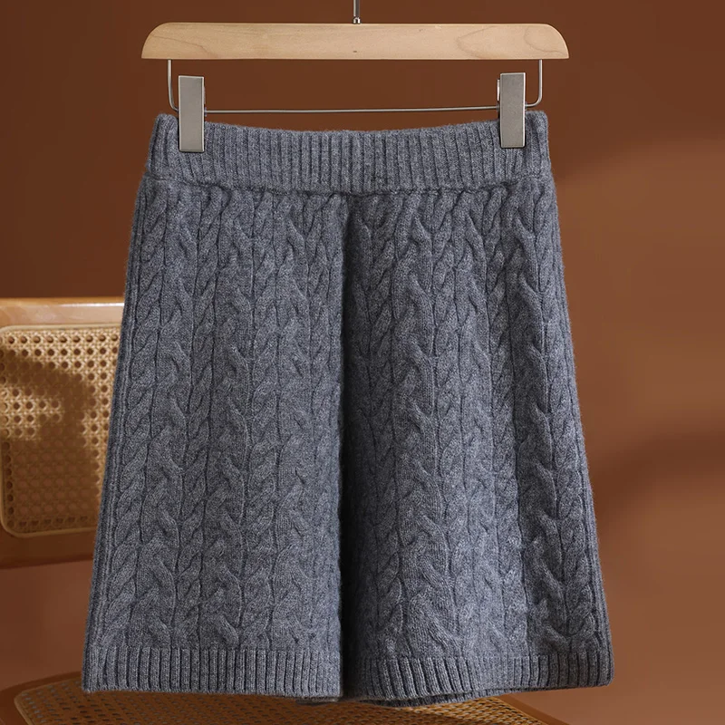 

MEELEX Autumn Winter Women 100% Merino Wool Shorts Knitted Elastic Waist Twist Flower Casual Short Pants Soft Comfy Above Knees