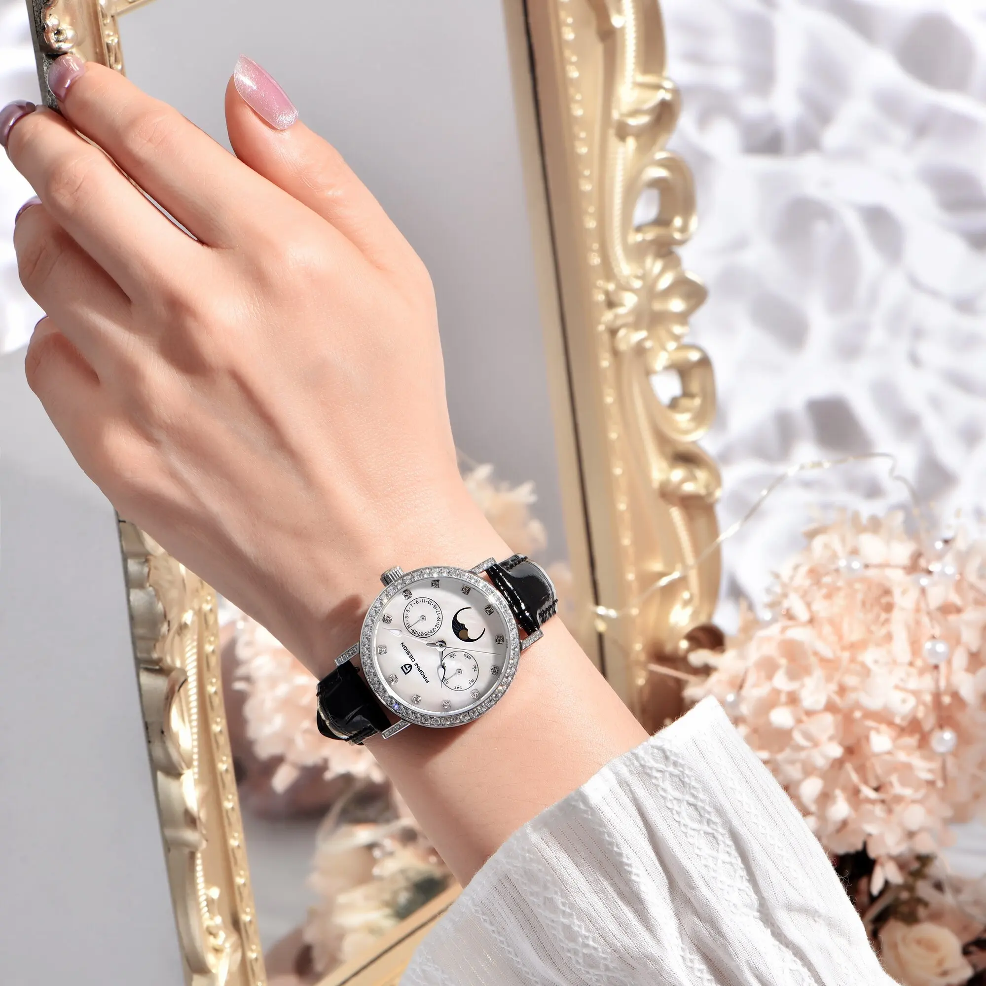 PAGANI DESIGN Elite Luxury Lady Quartz Watch Classic Leather Strap Sapphire Mirror Weekly Display Calendar Moon Phase Dive Watch view 5