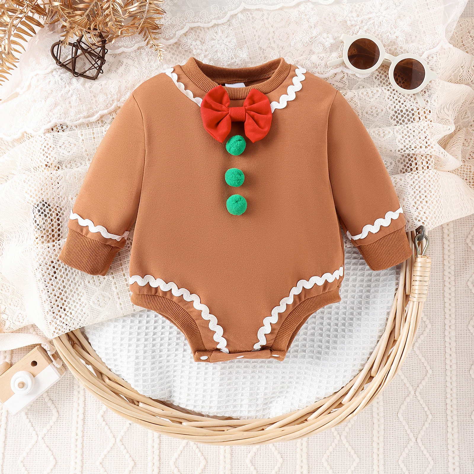 Autumn Boys And Babies Aged 0-1 Years Old Round Neck Coffee Color Stitched Webbing Christmas Long-Sleeved Clothes