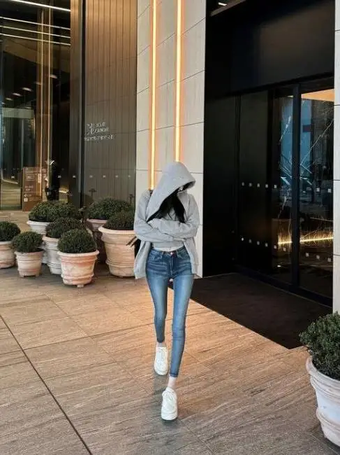 

Original Denim Jeans Ins New Sle Slimming Bodycon Faionable Versatile Nine-Point Sexy Girl Pencil Pants Cotton Stretch Denim