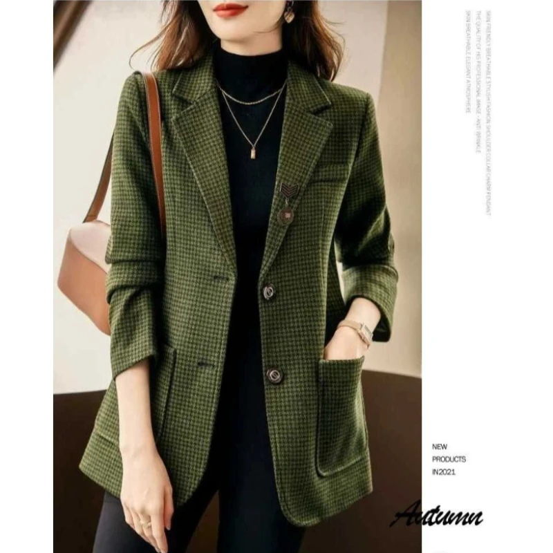 

Маленький шерстяной пиджак в клетку, женский Xiaoxiangfeng, осенне-зимний новый высококачественный темпераментный повседневный толстый костюм для поездок на работу, топ 2026