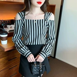 Striped Shirt Autumn Women's New Style Chic and Beautiful Small Shirt Design Sense Long Sleeved Early Autumn Off Shoulder Top