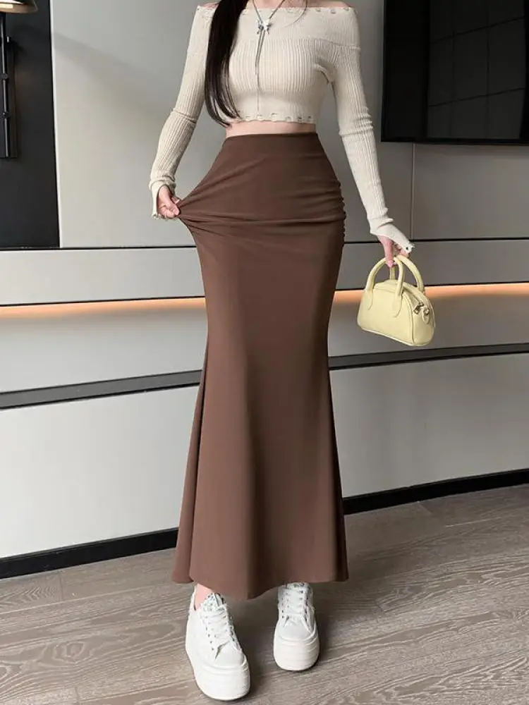 

Vintage Women Black Elegant Festival Wrap Hip Fishtail Pleated Long Skirt Autumn Brown High Waist Versatile Slim Skirt 2025 Chic
