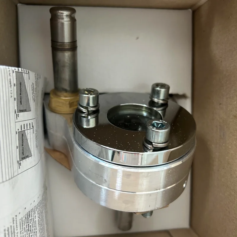 

OM3-020 230V CCD Emerson Oil Level Management System