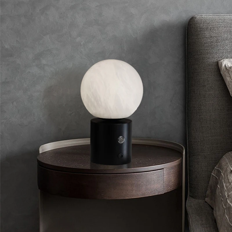 

Nordic Art Living Room Spanish Marble Table Lamp Designer Led Brass Alabaster Table Lamp for Bedside Reading Room Round
