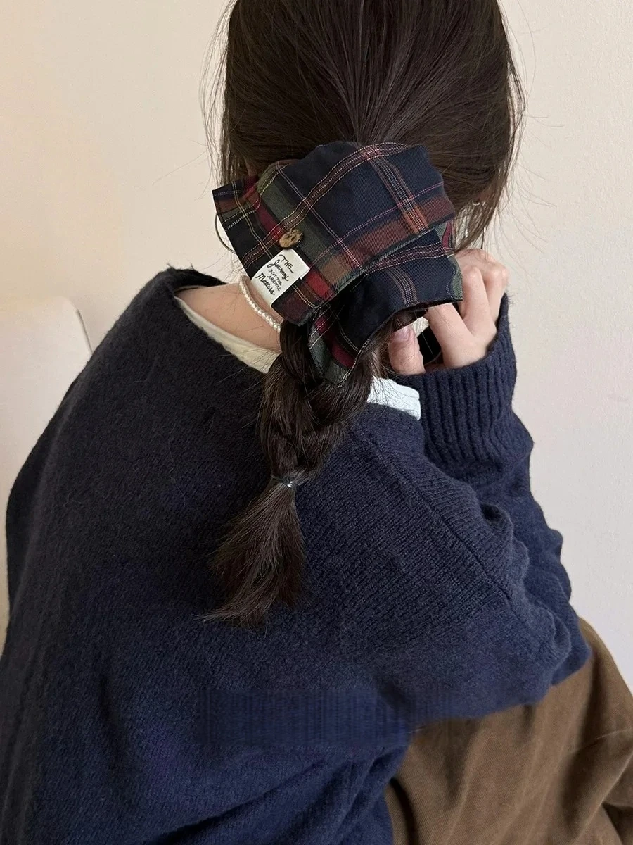 

1 шт., винтажная клетчатая квадратная резинка для волос в британском стиле, модная эластичная резинка на пуговицах для универсального головного убора с низким хвостом