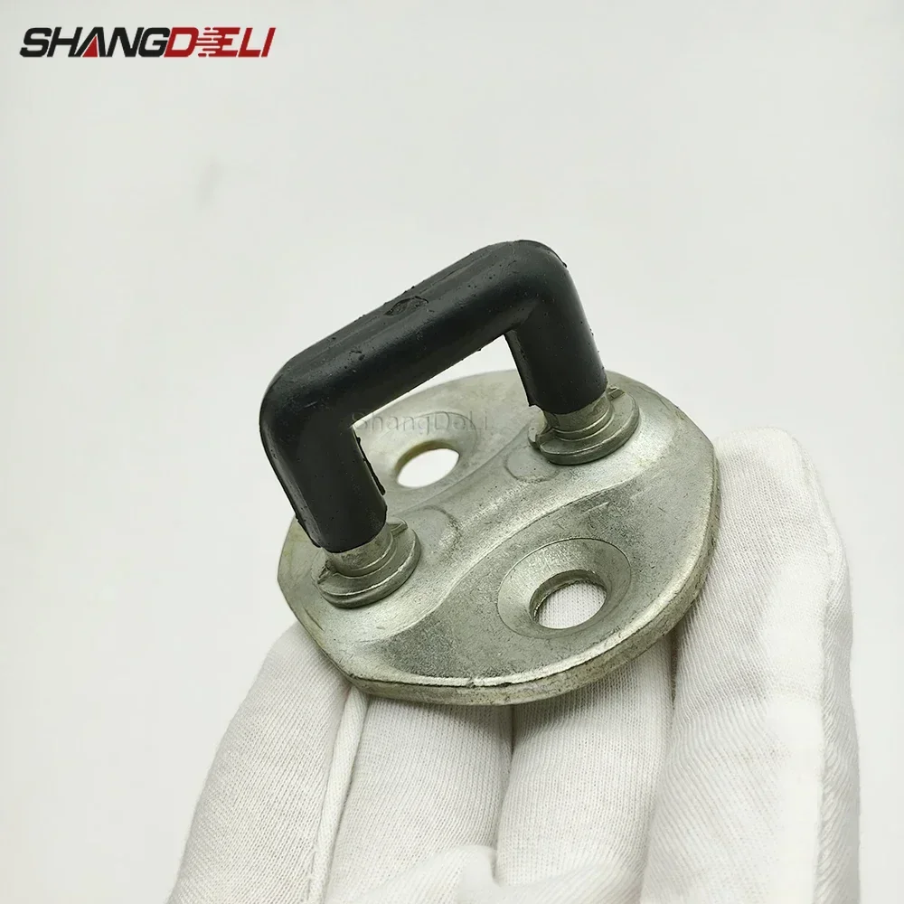 Car Door Lock Buckle Door Lock Striker Plate Replacement Compatible for Mitsubishi Pajero Montero V31 V33 V93