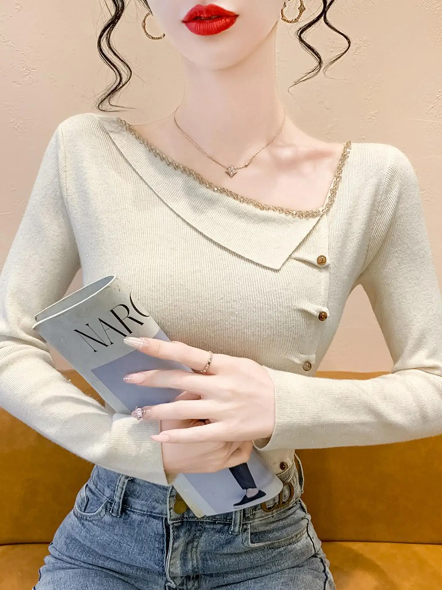 เสื้อไหมพรมถักแบบสลิมฟิต รุ่น Ele Long Sve ประดับคริสตัล ดีไซน์ผ่าข้างแบบอสมมาตร สไตล์เกาหลี เนื้อผ้านุ่ม