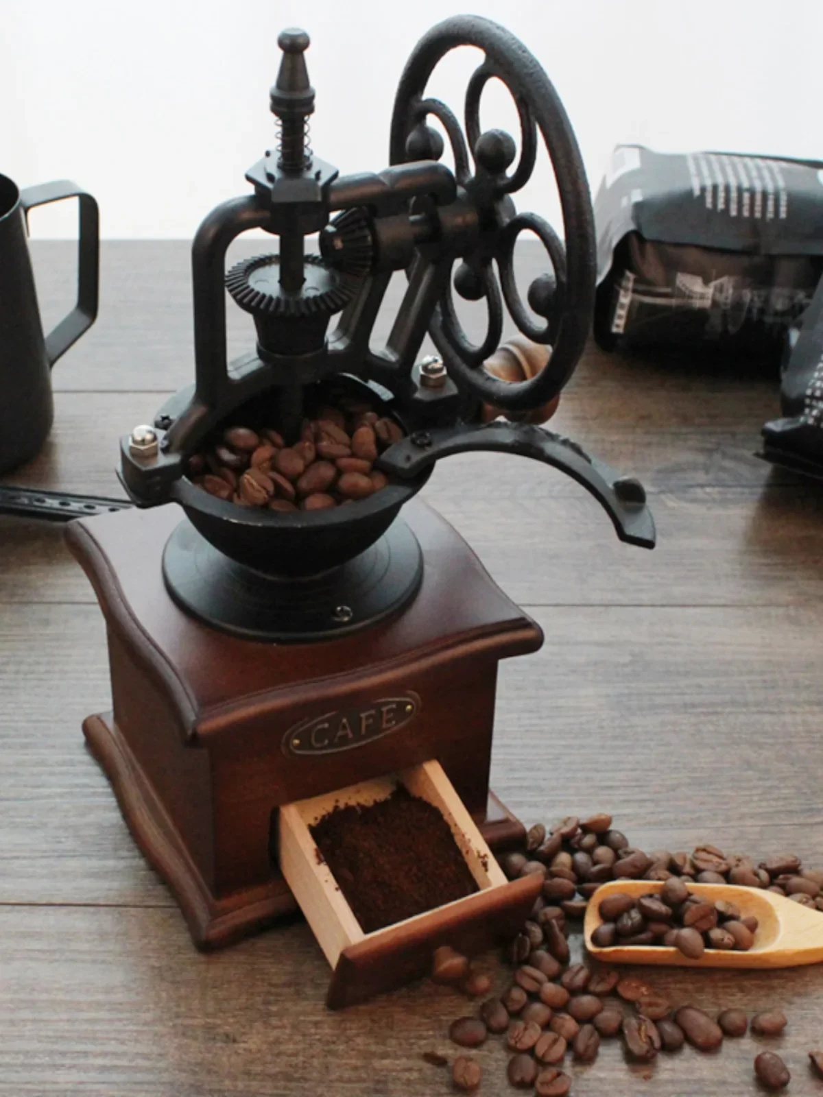 New Manual Espresso Coffee Bean Grinder - Vintage Crude Wood Style Coffee Grinders Ceramic Grinding Core Portable Coffe Grinder