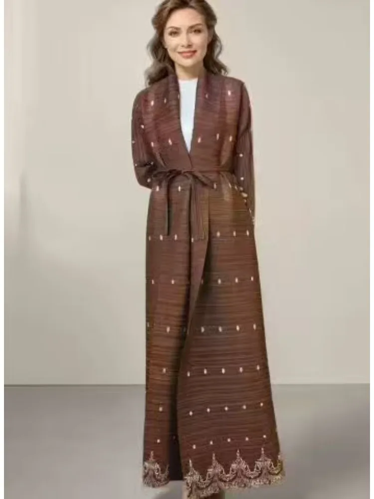 Miyake-cárdigan plisado con estampado de moda musulmana para mujer, chaqueta tipo capa, invierno, 2025