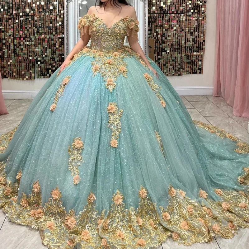 NW122 Customized Quinceanera Dresses Ball Gown Gold Appliques Lace Handmade Flowers Sweet 15 Party Wear Pageant Prom Party Wear