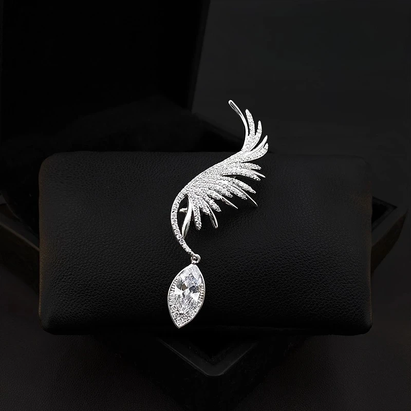 Luxury Wing Brooch For Men Women Suit High-End Lapel Pin Fashion Designer Jacket Accessories Wedding Party Jewelry Elegant Gift