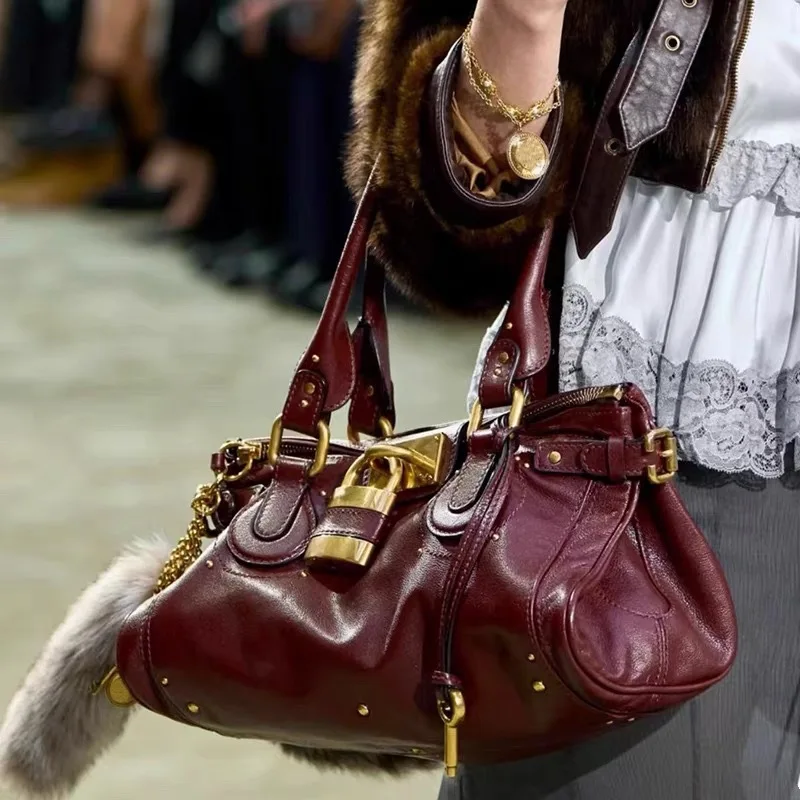 

Stylish Vintage Elegant Diaper Bags For Women Large Capacity Leather Tote Bag Minimalist Classic Luxury Designer Fashion