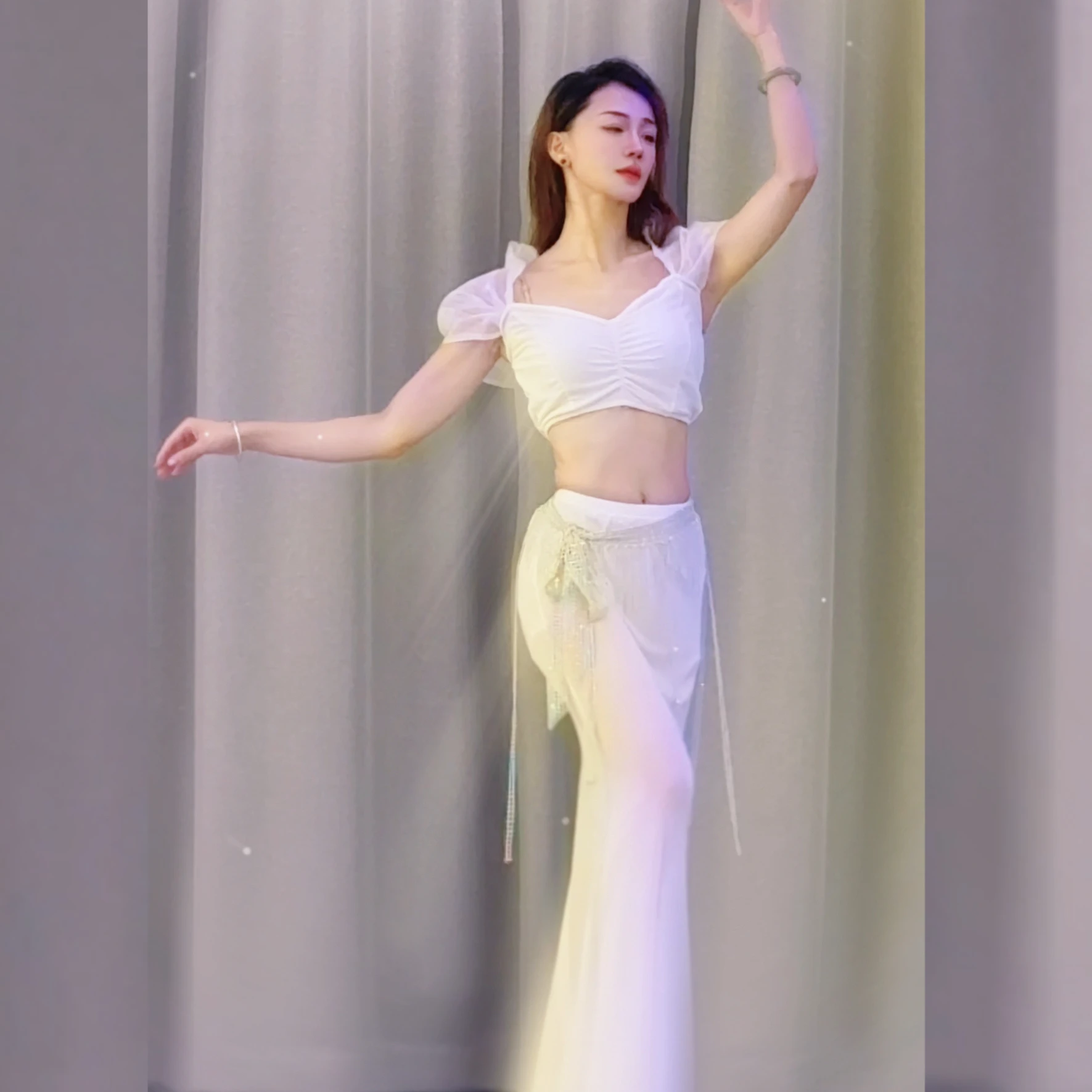 

Новый женский комплект для танца живота, сексуальная и профессиональная одежда для выступлений для взрослых, одежда для восточных танцев живота