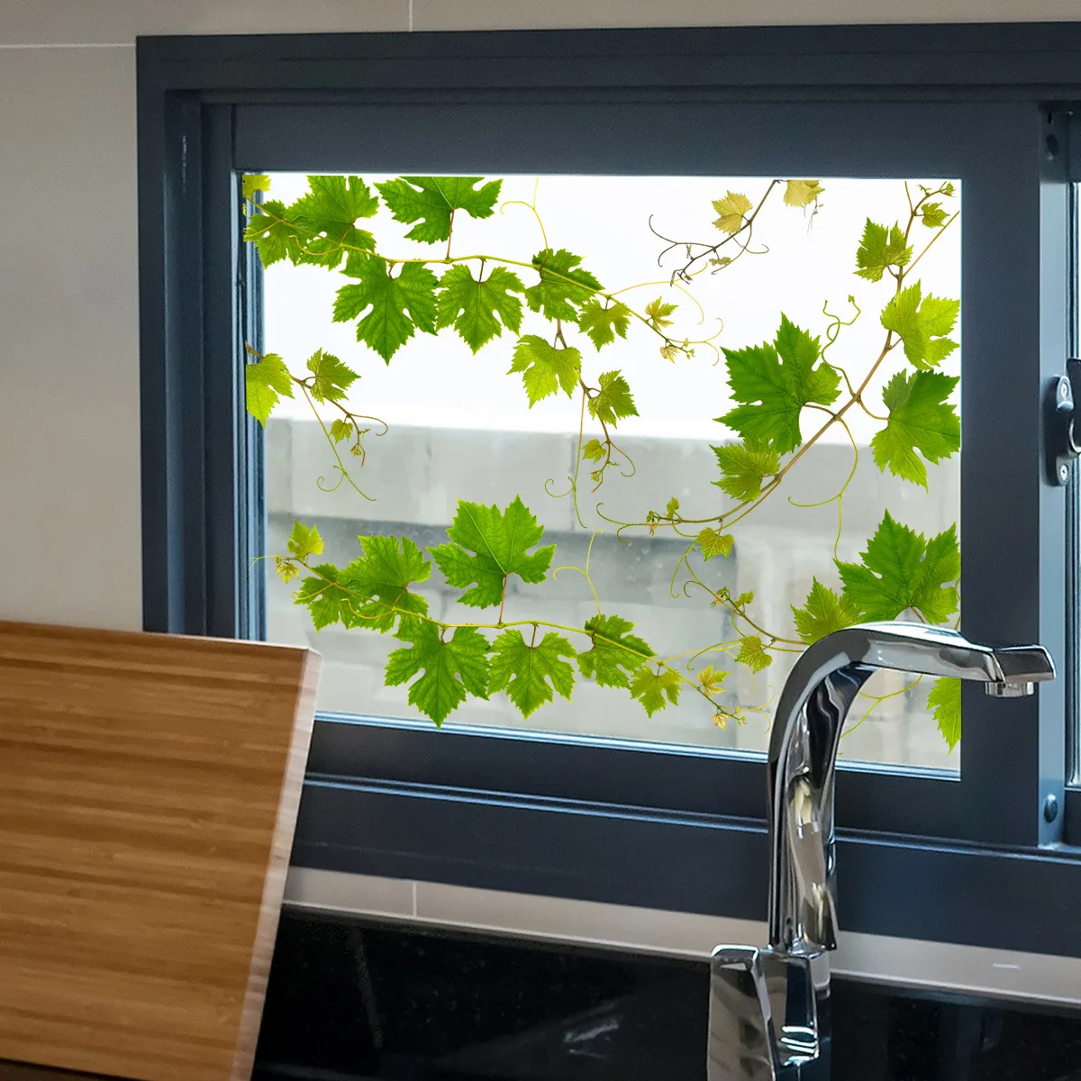 

Minimalist and fresh green plant window stickers for home display windows, glass wall stickers, self-adhesive