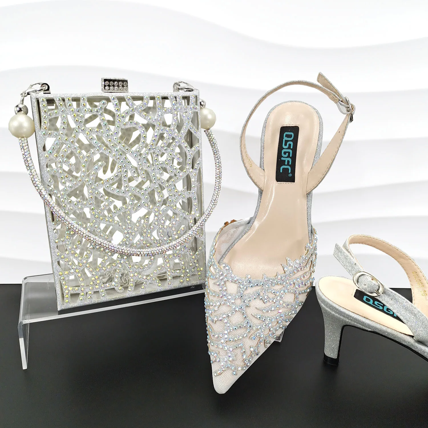 Nigerian Fashion Silver Color Shoes With The Same Color Rhinestone Bag Trendy Party Ladies Shoes And Handbag Set