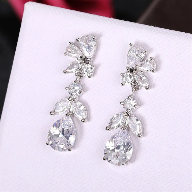 Aesthetic Design Women\'s Dangle Earrings with White Cubic Zirconia Wedding Engagement Bridal Earrings for Party Jewelry