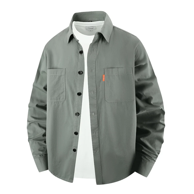 Herren-Langarmhemd aus Baumwolle mit doppelten Taschen, hochwertig, trendig, schlicht und vielseitig, geeignet für den Streetwear-Look.