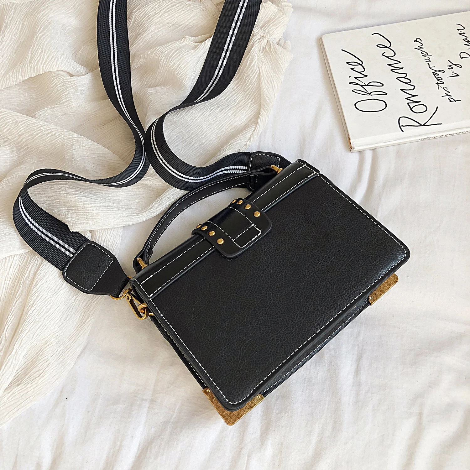 حقيبة كروس بودي كتف واحد للنساء ، أوروبا والولايات المتحدة حقيبة يد كلاسيكية ، حقيبة مربعة صغيرة ، جديدة #4