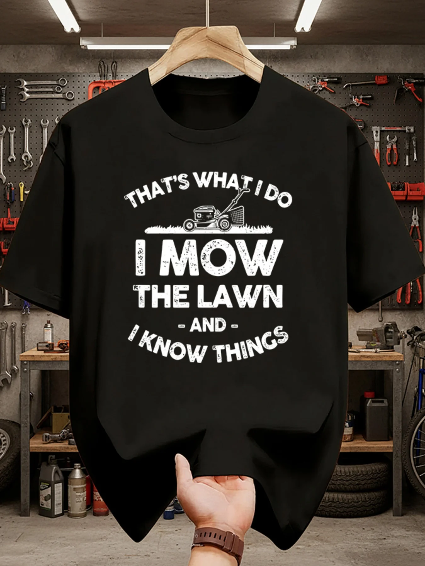 Men's Fun Lawn Mower T-Shirt - "This Is My Job" Gardener Shirt with Lawn Mower Design, Breathable Short-Sleeve Crew Neck T-Shirt Suitable for Summer, Lawn Care and Trimming Casual Workwear, Machine Washable Loose Fit