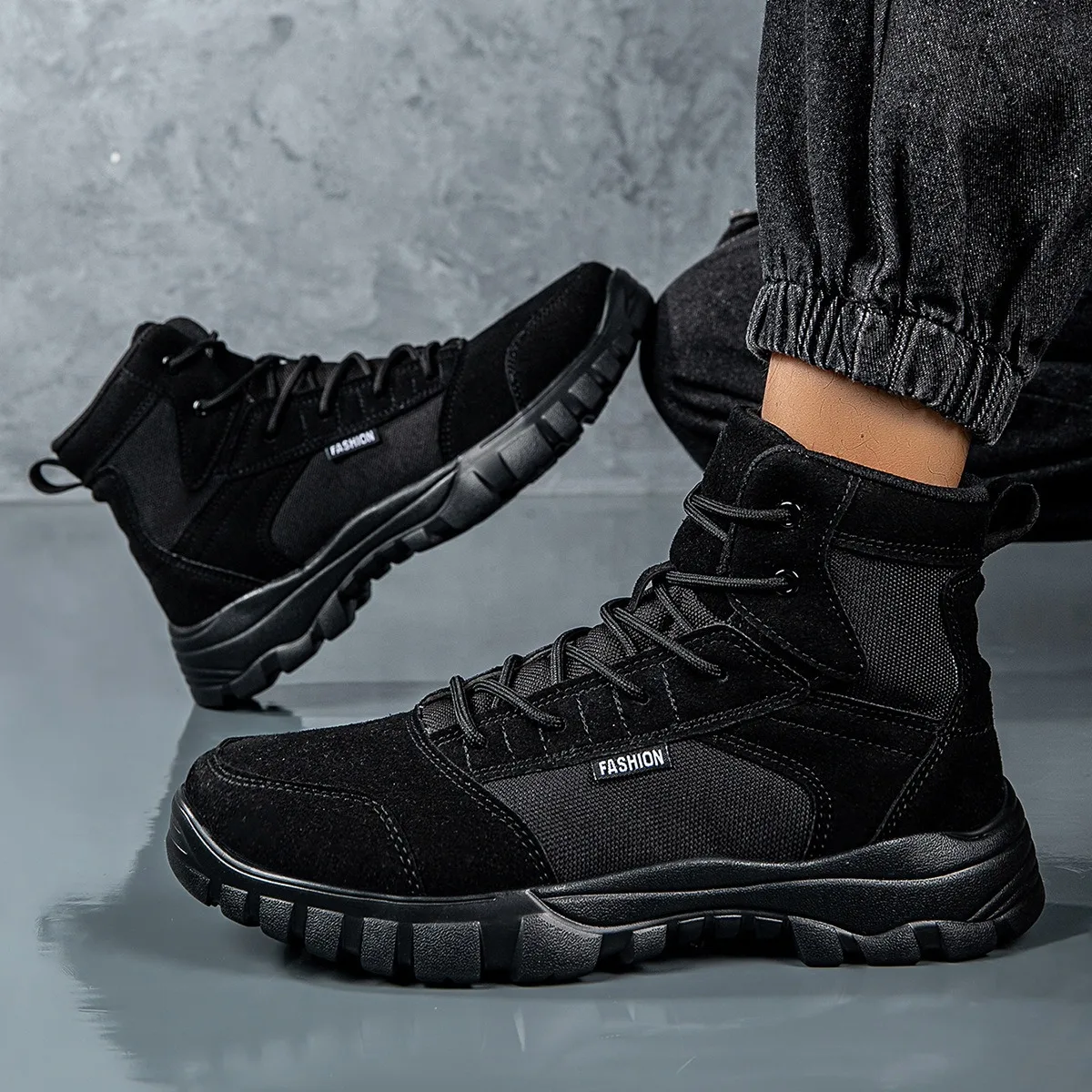 Zapatos de hombre Otoño e Invierno nuevas botas militares altas para deportes al aire libre zapatos casuales de moda zapatos para caminar al aire libre