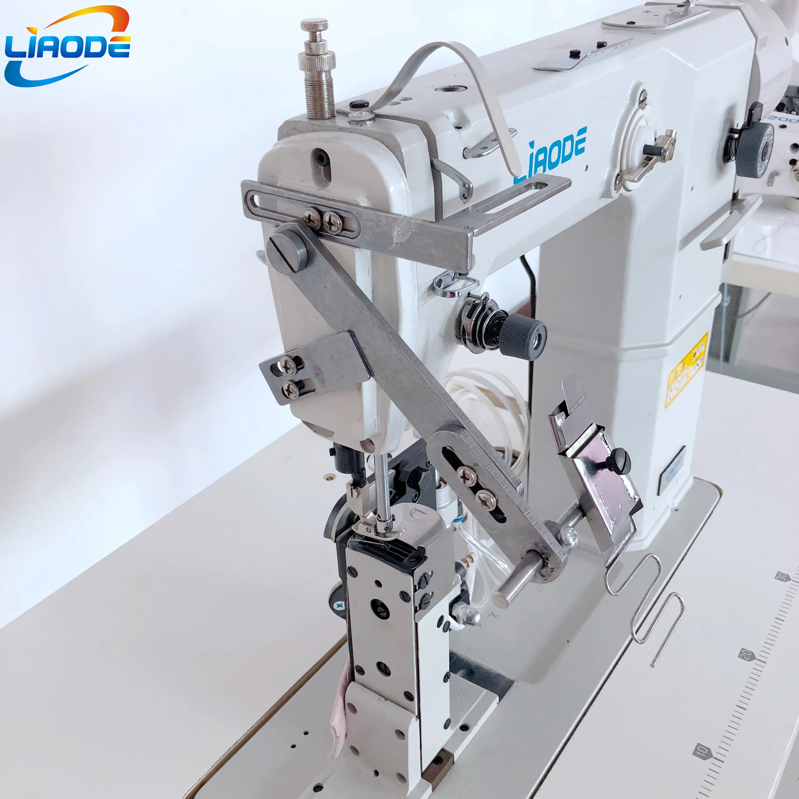 Macchina da cucire per berretto da baseball, fascia antisudore e visiera