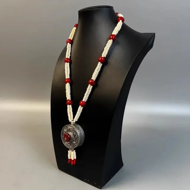 

Chinese Tibetan Handmade Small Box Dance Performance Necklace