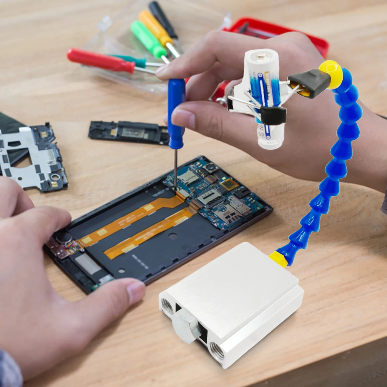 1/4In Thread Soldering Iron Holder Anti-Slip Flexible Arms Soldering Tool Welding Clamping Tool for Clamping Cylindrical Objects