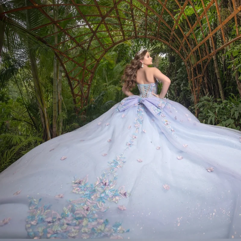 فستان Quinceanera مخصص باللون الرمادي والأزرق بدون أكتاف مزين بالترتر والدانتيل وزهرة كريستال تول فيستدوس دي 15 Quinceanera