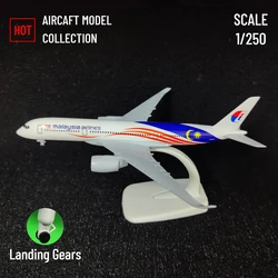 Malaysia Diecast Aircraft Model 1:250 Scale Airbus Boeing Aviao Miniature A350 A380 B777 B787 Aviation Kid Xmas Gift Toy