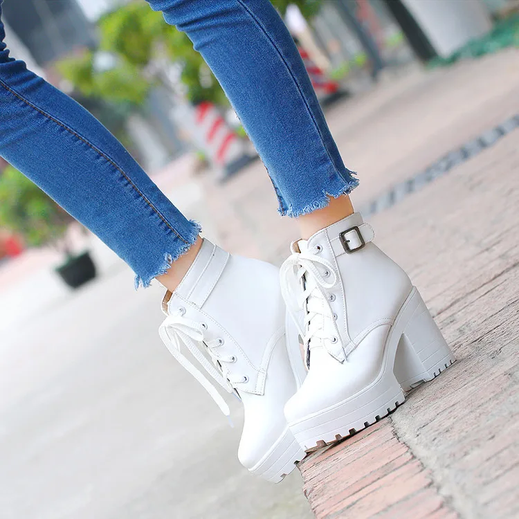 Vintage Buckle Thick Heel Short Boots Square Heel Women Platform Ankle Boots Fashion Pu Lace Up Short Boots Big Size 896