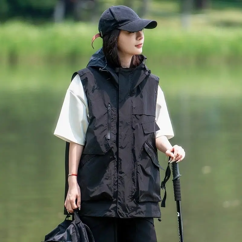 Chaleco utilitario con capucha impermeable para todas las estaciones para mujer, chaqueta sin mangas transpirable para senderismo con bolsillos extragrandes para exteriores