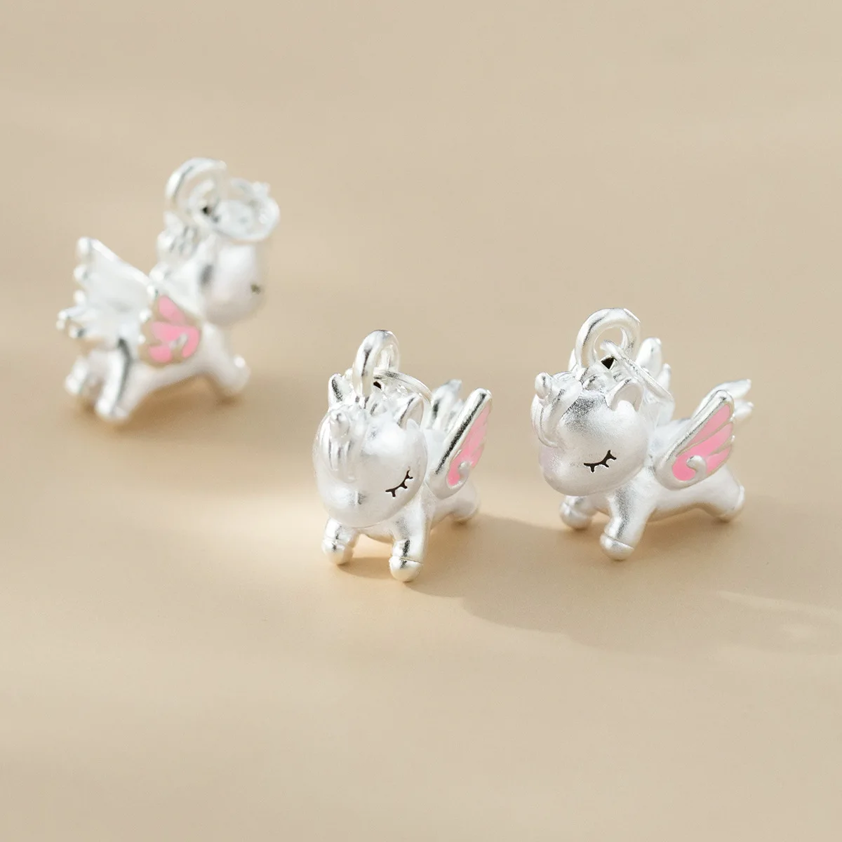 

1pc 100% 990 Pure Silver Unicorn Pink Charms 13.5x14x8mm Women Girls Jewelry Decor Silver Pendants DIY Jewelry Bracelets Bangles