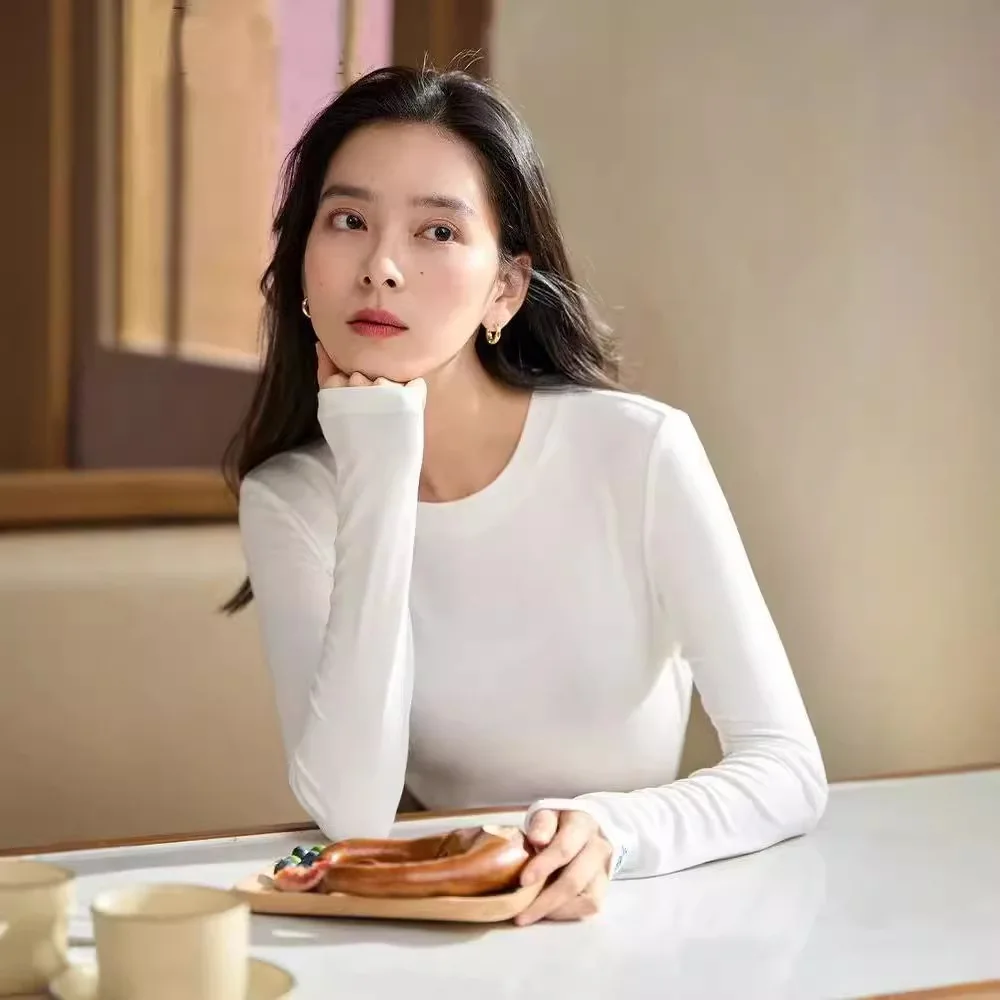 Top wit slim-fit ondershirt dames 2024 lente en herfst nieuwe basic effen kleur met lange mouwen alles met elastische T-shirts