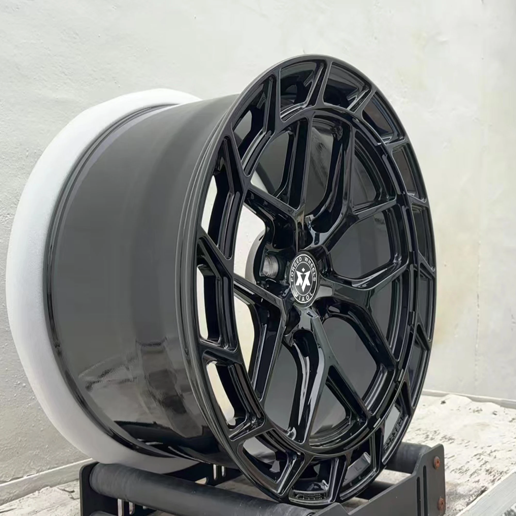 18 19 20 21 بوصة عجلات مزورة 5x114.3 5x112 5x120 عجلات مخصصة لمرسيدس بنز C63 أودي Rs6 BMW M3 M4 320 C8 Z06 C6 C7 الحافات