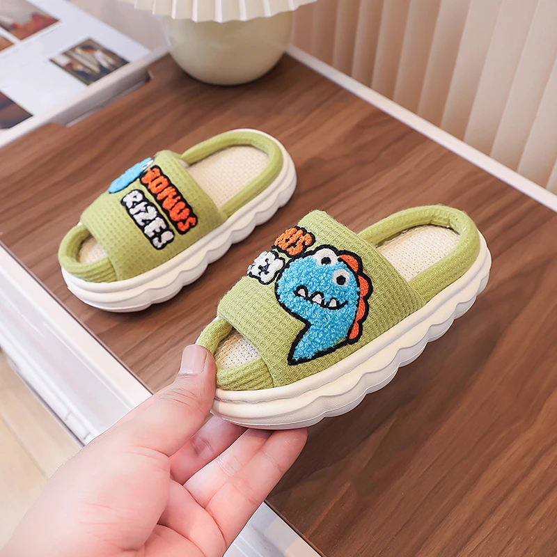 

Fashionable Dinosaur Cartoon Boy and Girl Comfortable 2025 Winter New Home Anti slip Leisure One Word Drag