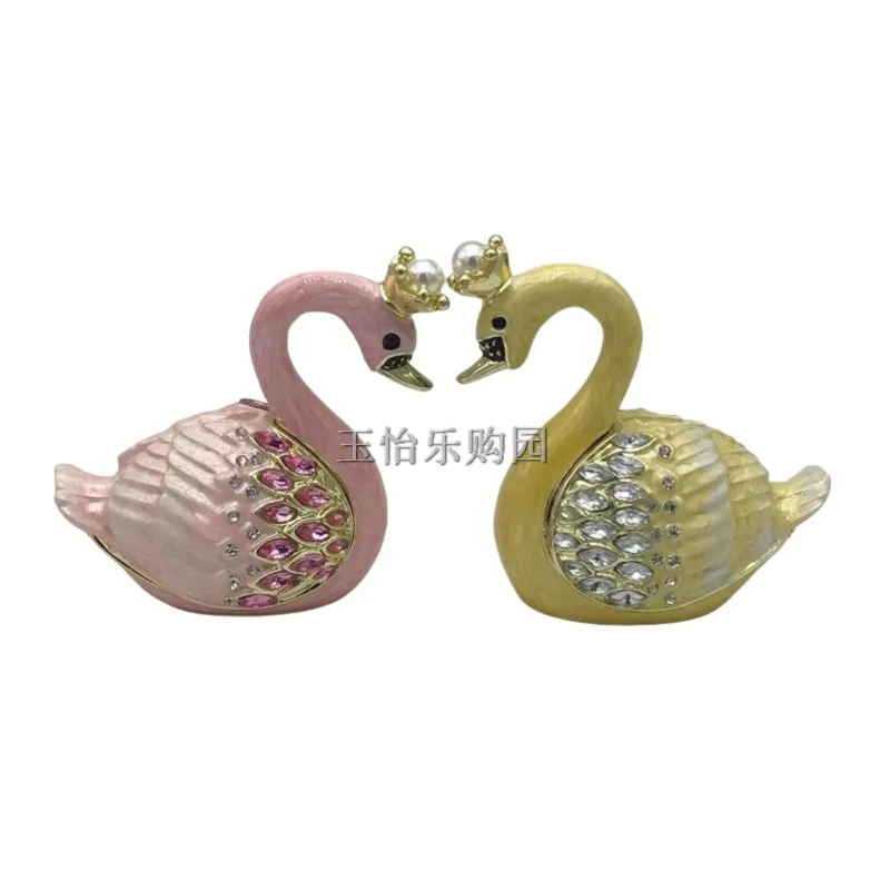 Artesanato de metal Shengbeifan, enfeites de cisne de coroa de estilo europeu, decorações de balcão, decorações de casa, presentes boutique para família