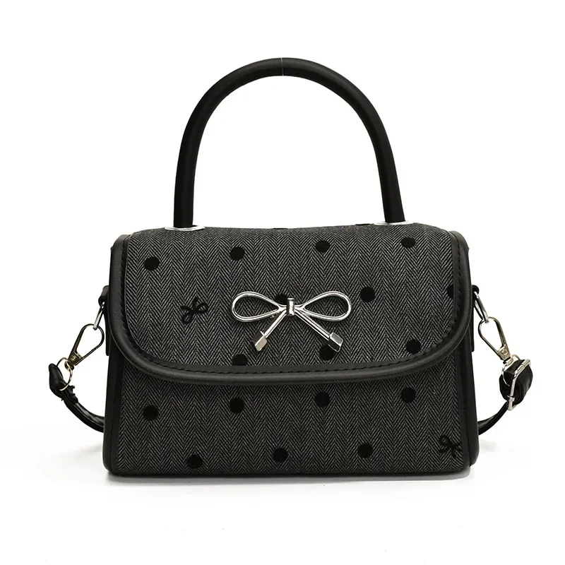 bolsa-feminina-de-ombro-e-transversal-em-couro-pu-com-laco-pequena-e-quadrada-nova-colecao-outono-bolsas-de-mao-e-clutch