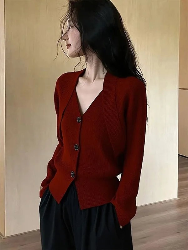 

2026 Winter New Korean Style Women's Knitted Base Shirt Red Inner Wear Top Can Be Worn outside V-Neck Short Length Color