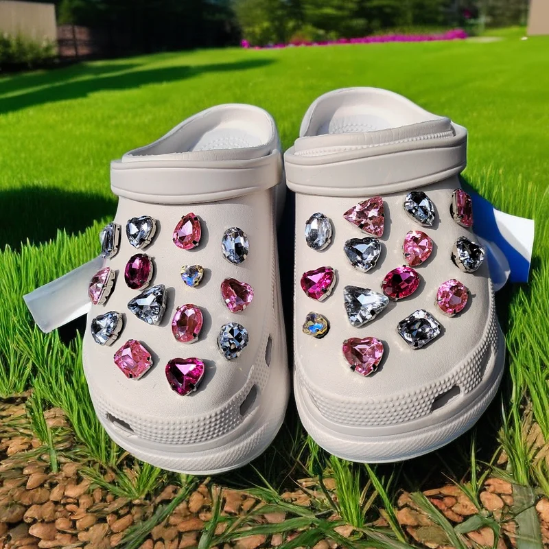 Dijes de zapatos con agujero para bricolaje, hebilla de zapato de cristal de diamante de colores, decoración para accesorios, regalo de fiesta para niños, gran oferta