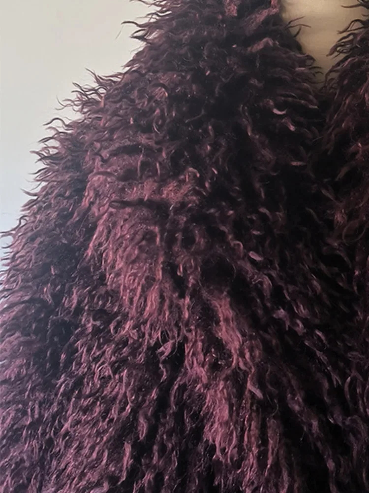 Luksusowa kurtka damska ZMEENNA z imitacji futra w kolorze bordowym, o puszystej fakturze, stylowa i ciepła odzież wierzchnia idealna na zimę ZM4107